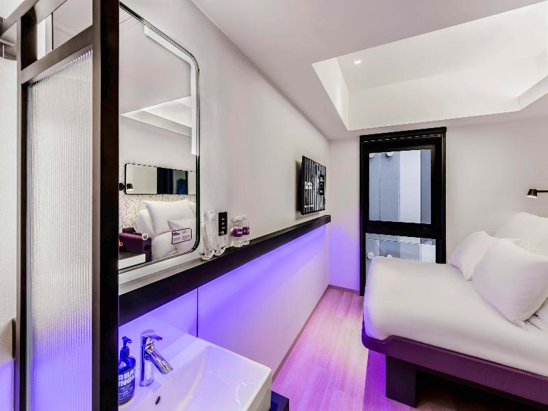 Yotel Tokyo Ginza image