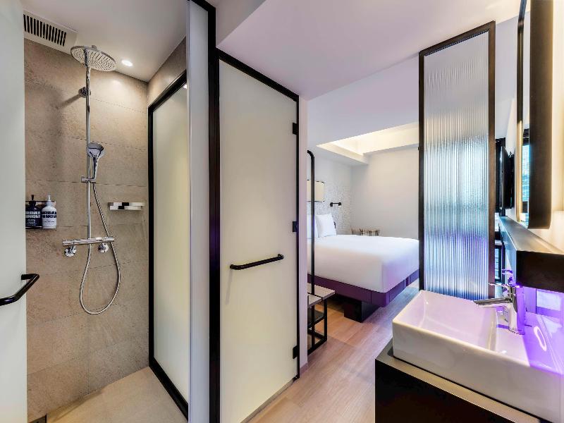 Yotel Tokyo Ginza image