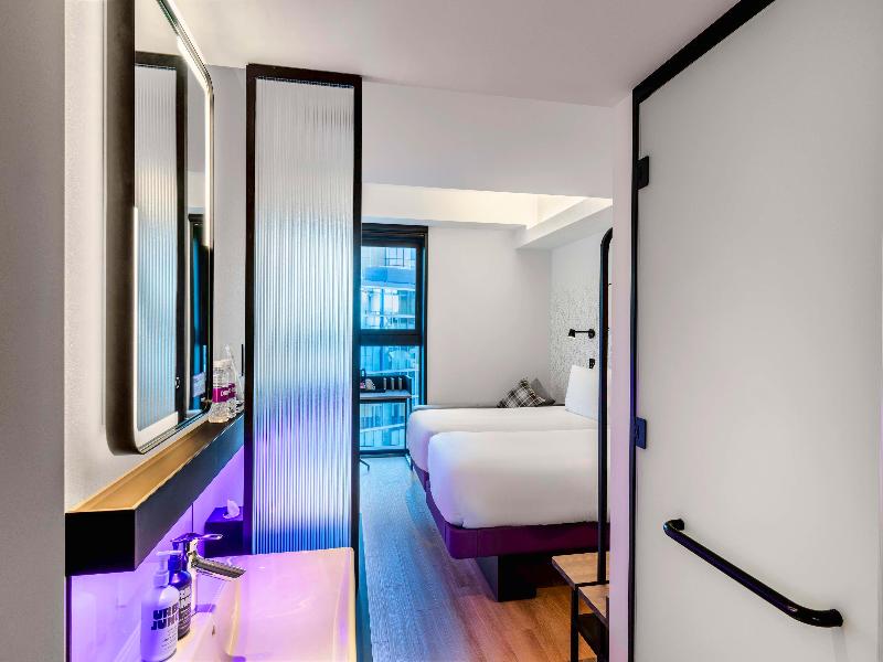 Yotel Tokyo Ginza image