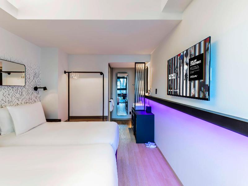 Yotel Tokyo Ginza image