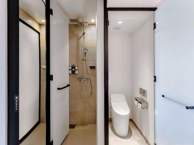 Yotel Tokyo Ginza image