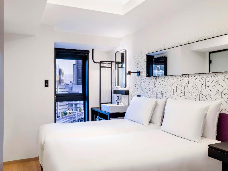 Yotel Tokyo Ginza image