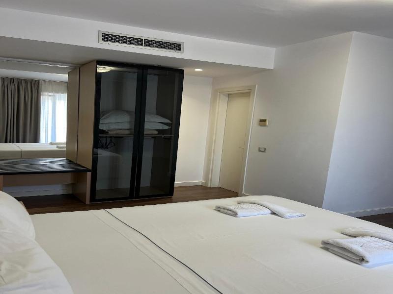 Adria Palace Hotel image