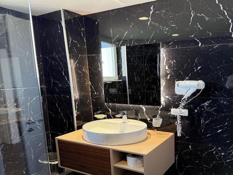 Adria Palace Hotel image
