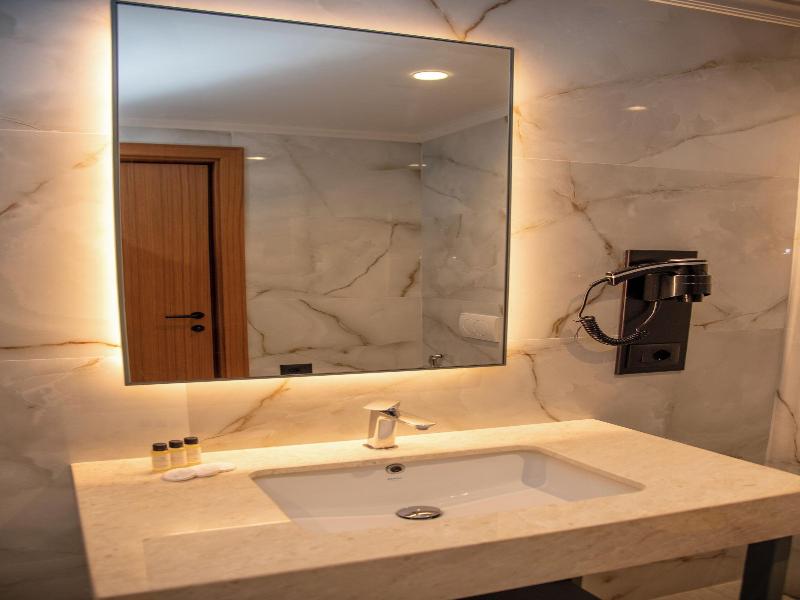 Adria Palace Hotel image