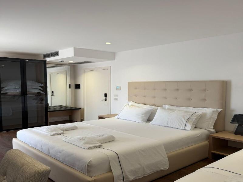 Adria Palace Hotel image