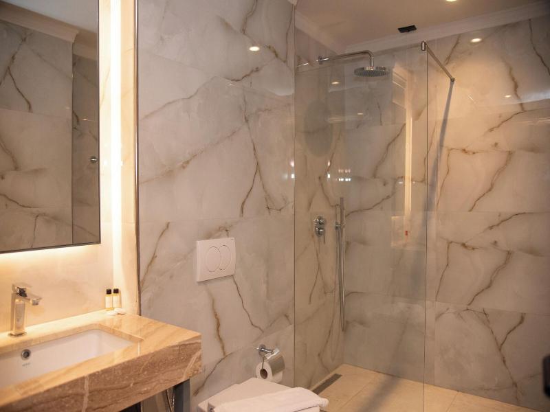Adria Palace Hotel image