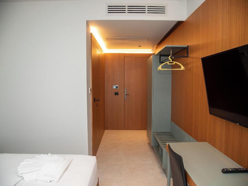 Adria Palace Hotel image