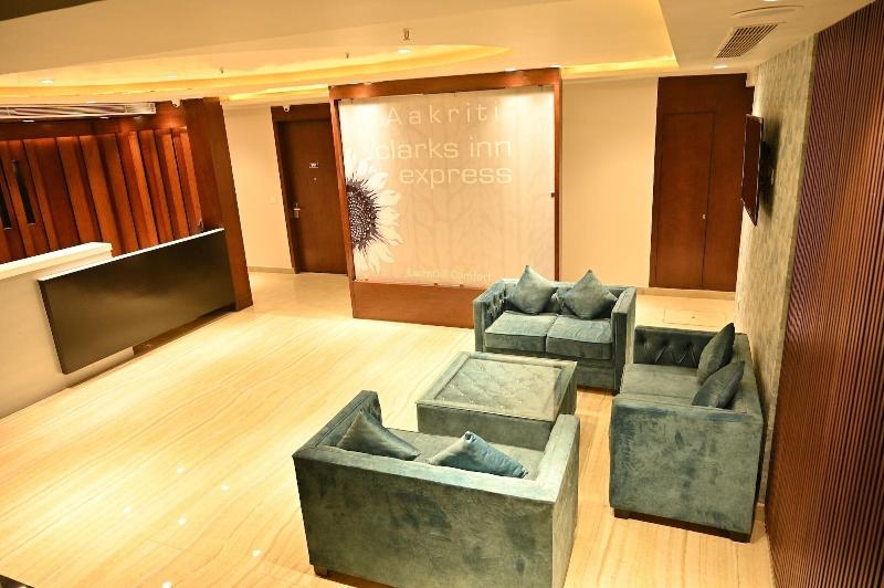 Hotel Aakriti Clarks Inn Express