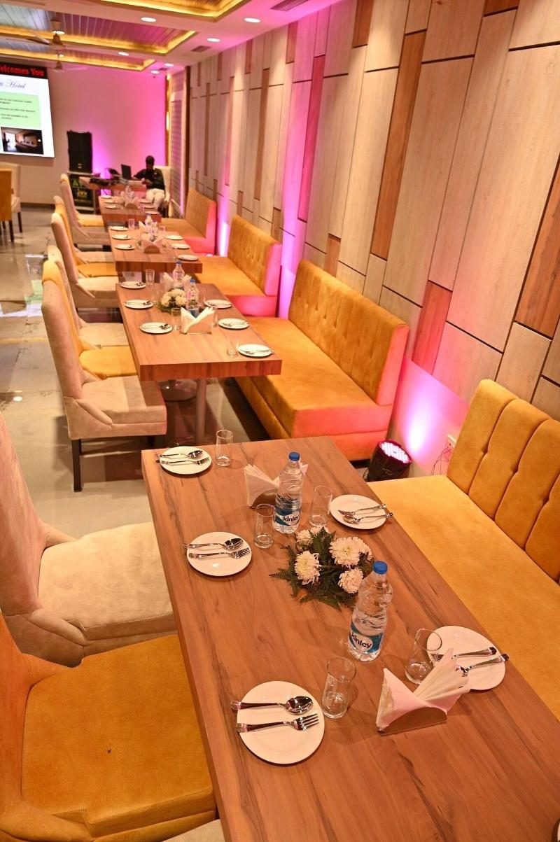 Hotel Aakriti Clarks Inn Express