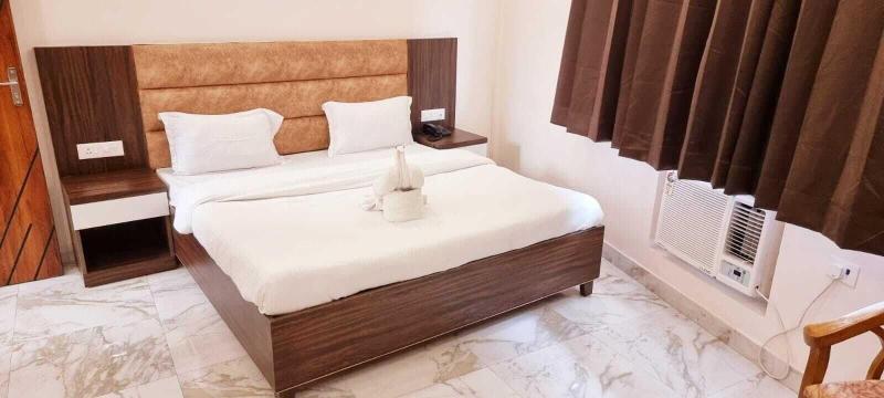 Hotel Daksh image