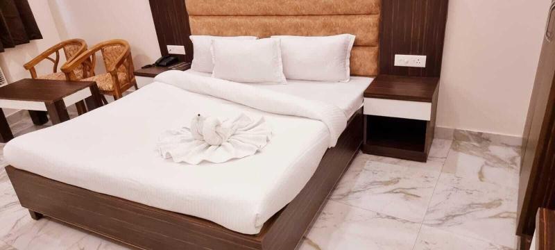 Hotel Daksh image