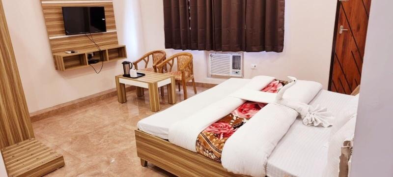 Hotel Daksh image