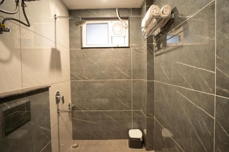 Hotel Winterfell Mussoorie image