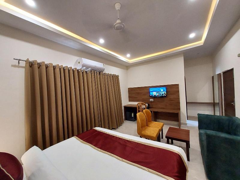 Hotel Dreamland Inn image
