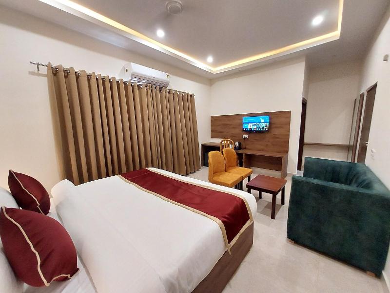 Hotel Dreamland Inn image