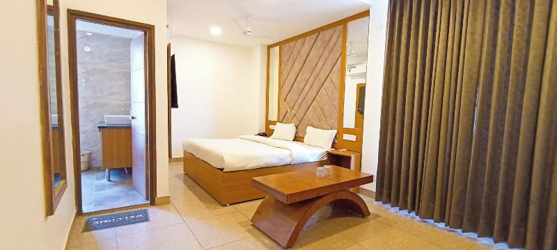 Hotel Lake View image