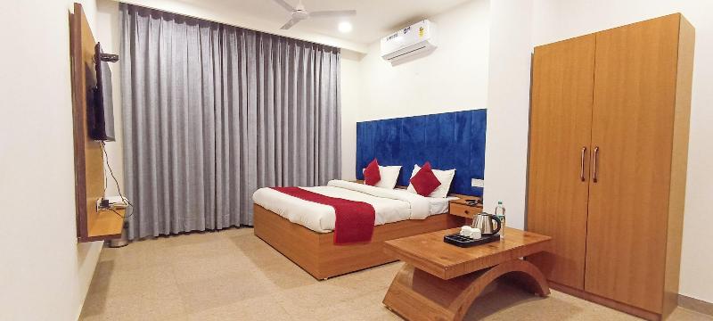 Hotel Lake View image