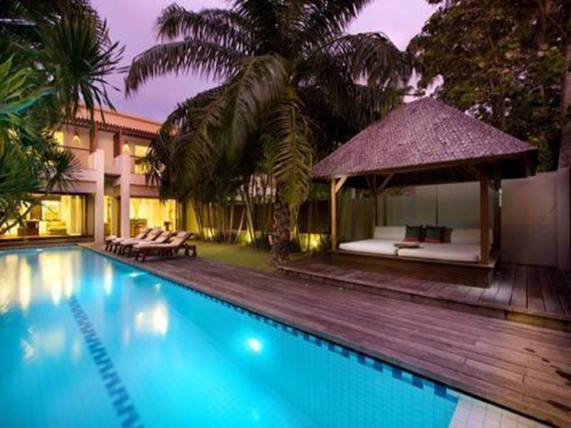 Downtown Villas image