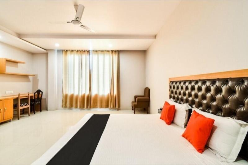 Hotel Royal Akshayam image