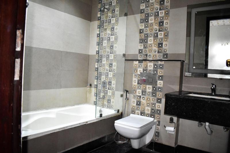 Hotel Maple Ridge image