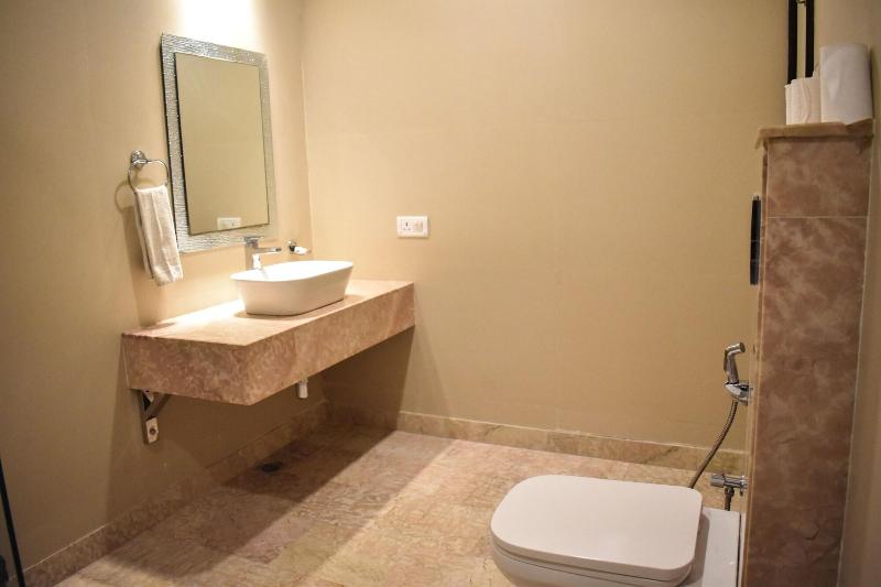 Hotel Maple Ridge image