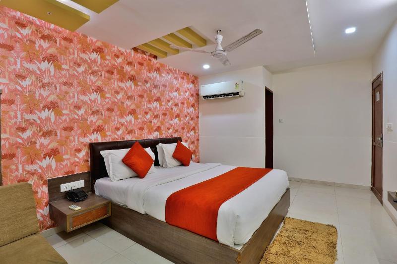 Hotel Jaunt Safari image