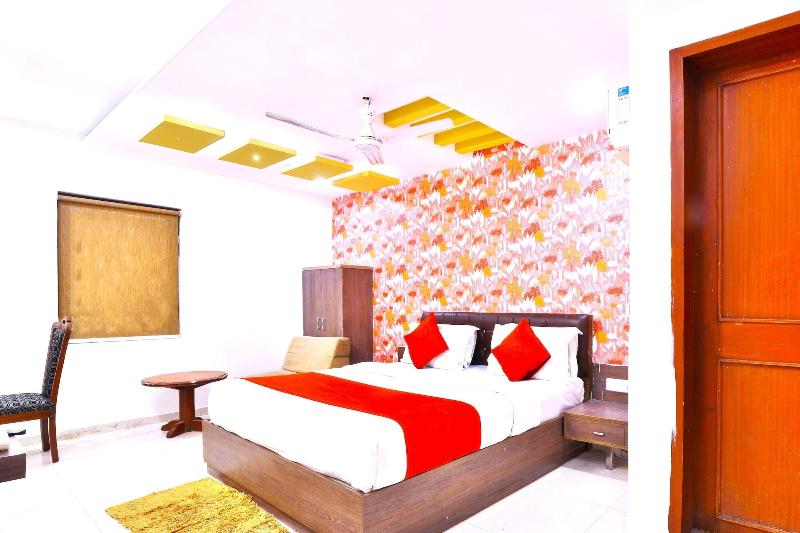 Hotel Jaunt Safari image