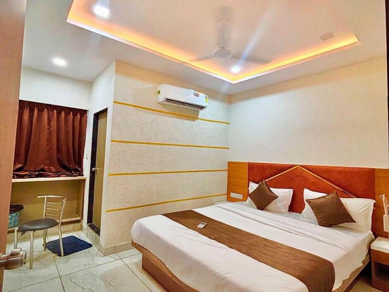 Hotel Jaunt Safari image