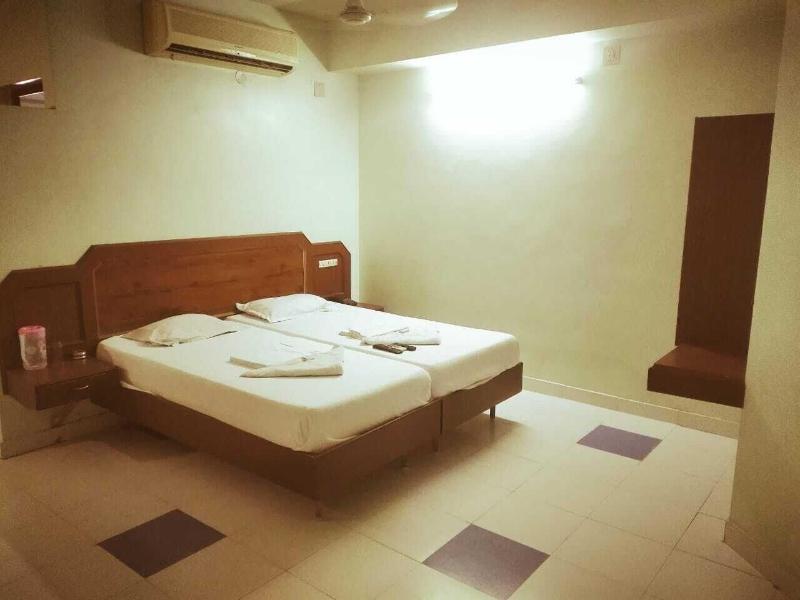Hotel Jeyasakthi image