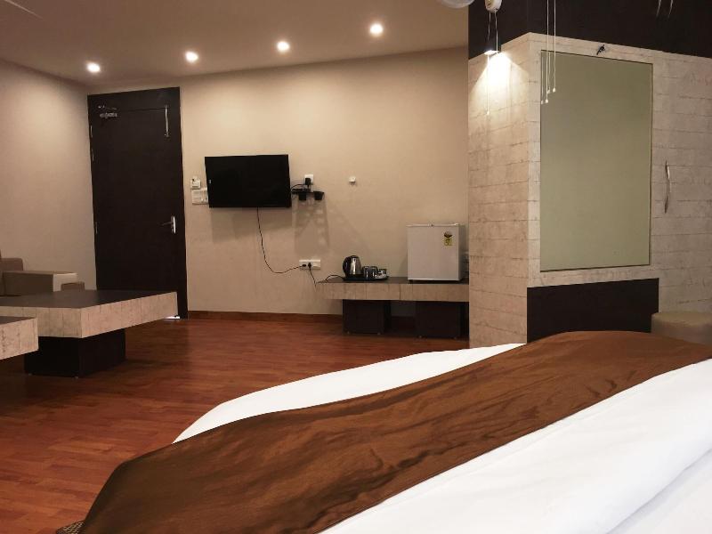 Hotel K3 Club Residency image