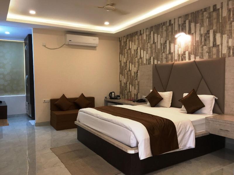 Hotel K3 Club Residency image