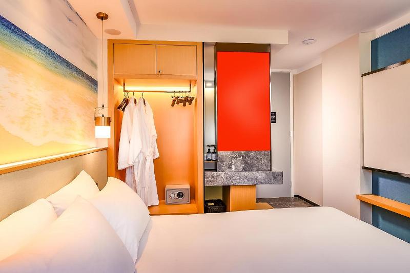 Aurea Hotel Perth Kings Park image