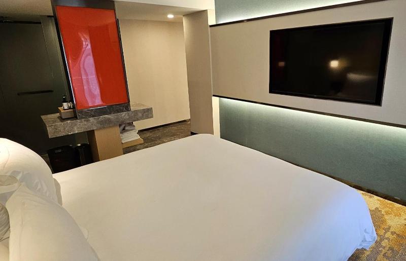 Aurea Hotel Perth Kings Park image
