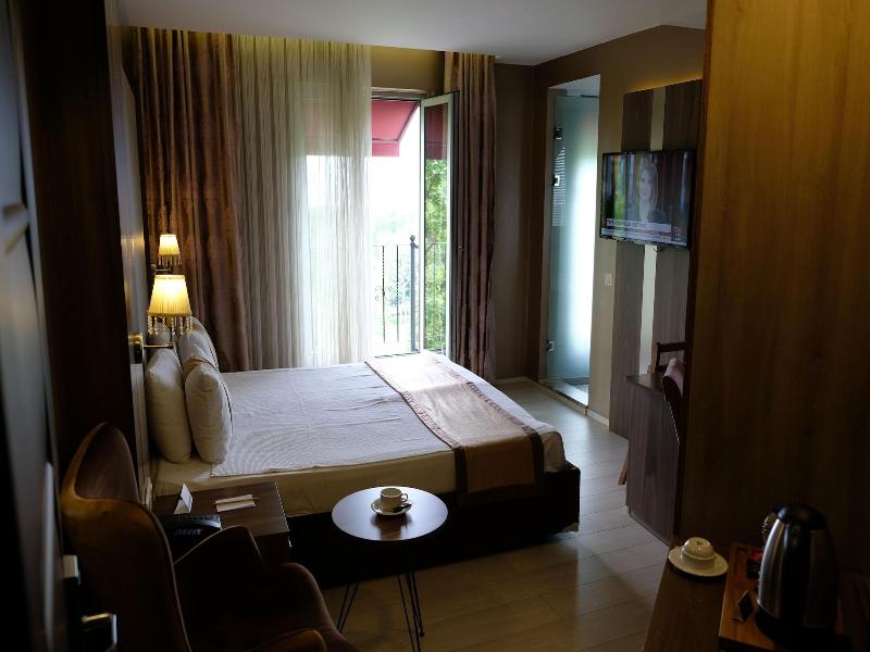 Royal Capital Hotel Çekirge image