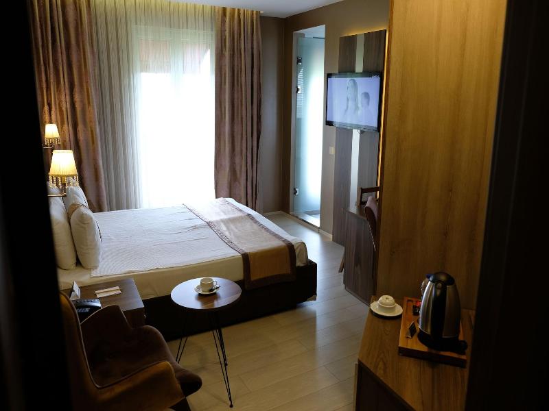 Royal Capital Hotel Çekirge image