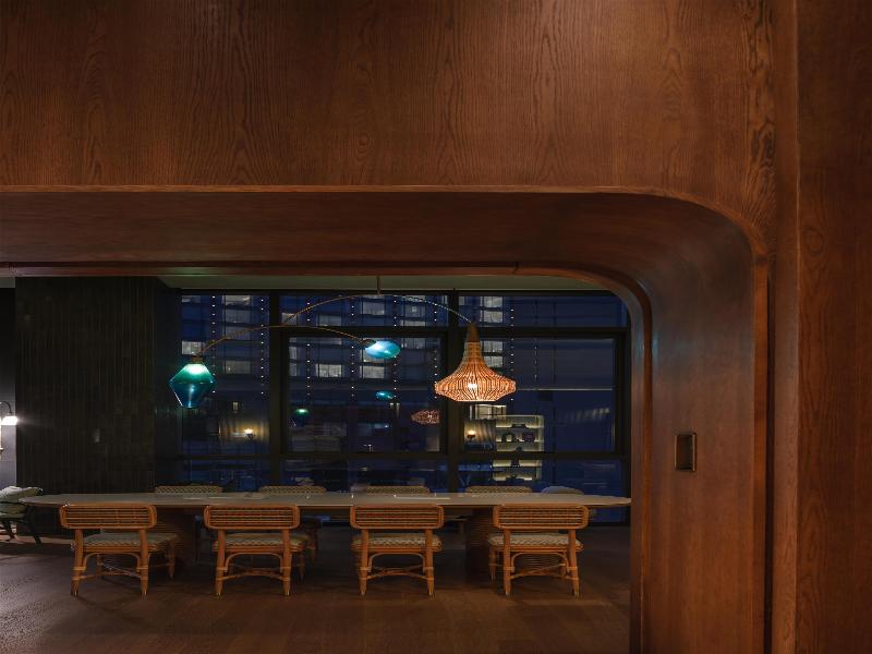 Kromo Bangkok, Curio Collection By Hilton image