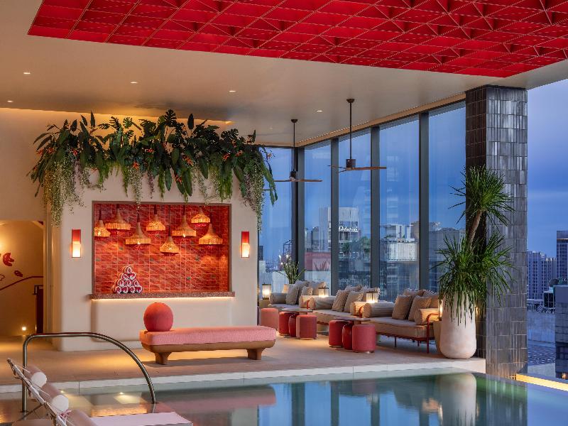 Kromo Bangkok, Curio Collection By Hilton image