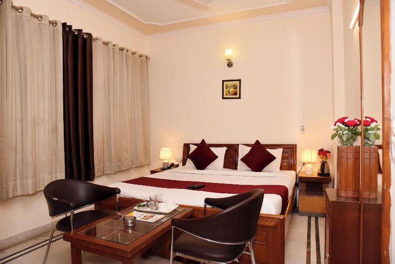 Hotel Gracious image