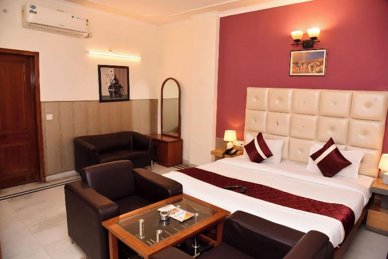 Hotel Gracious image