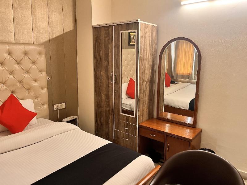 Hotel Gracious image