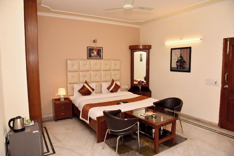 Hotel Gracious image