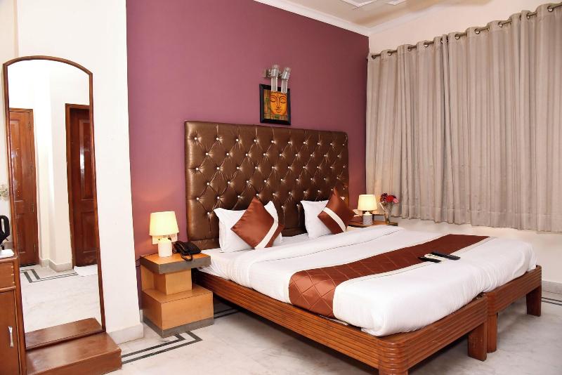 Hotel Gracious image