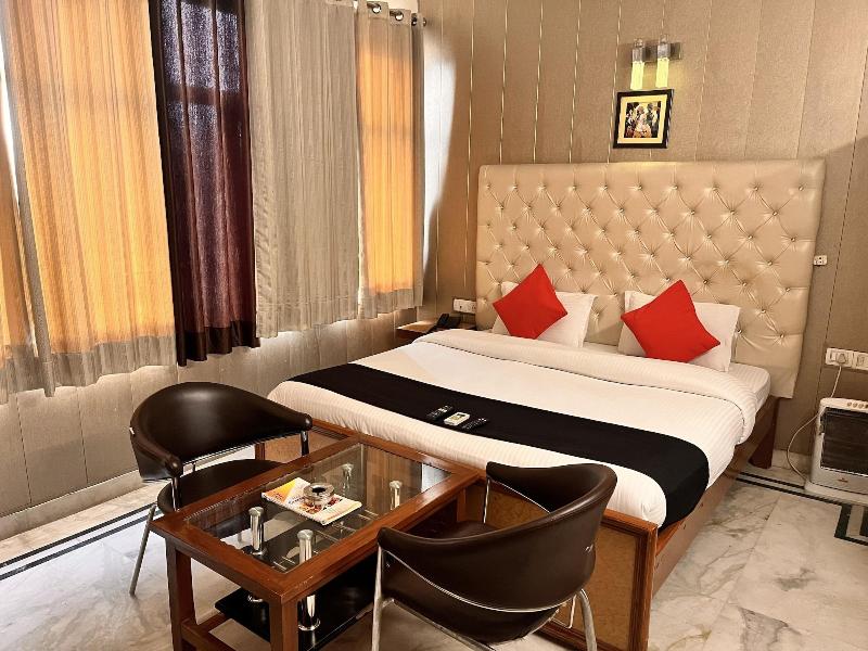 Hotel Gracious image