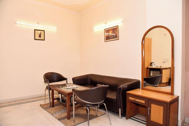 Hotel Gracious image