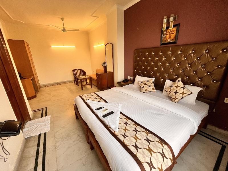 Hotel Gracious image