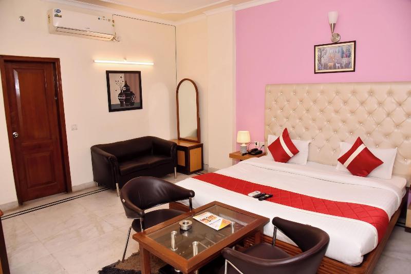 Hotel Gracious image