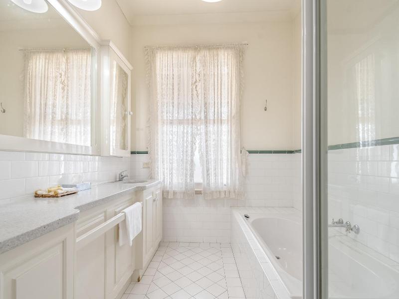 Ballina Heritage Inn image