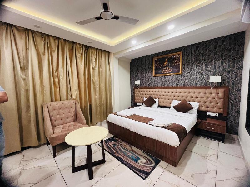Hotel Pawan Regency image