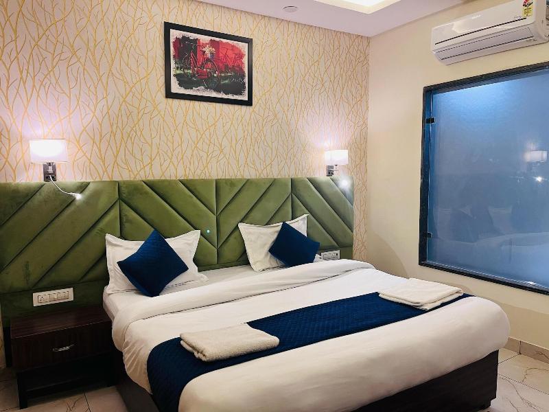Hotel Pawan Regency image